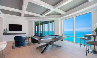 Regent Luxury: Gulf-Front Penthouse in Naples